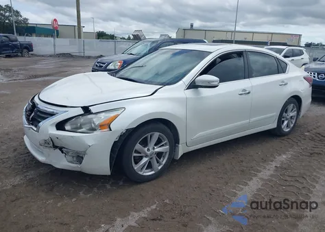 2015 Nissan Altima 2.5 Sv z USA, uszkodzony, nr VIN 1N4AL3AP7FC130007